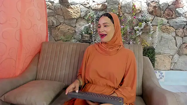 ShanaJamil online show from 06-25-26, 12:09