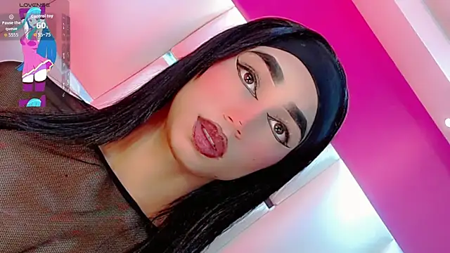 Snapshot of JessiscaWalker chatting on 11-05-25, 08:42 JessiscaWalker online show from 11-05-25, 08:42