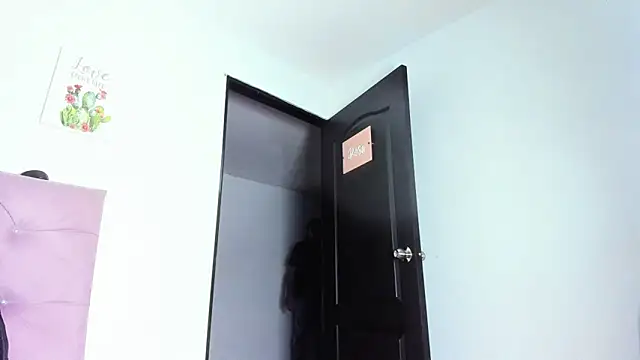 EthanBlackwoodd online show from 04-18-26, 09:24