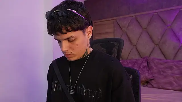 Declan-Fox online show from 01-15-26, 03:55