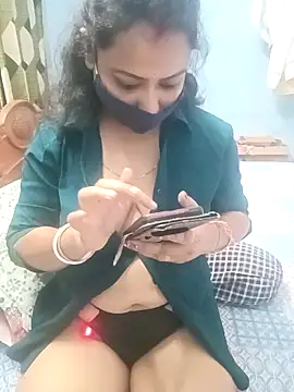 Deliciouskimi online show from 11-19-25, 05:07