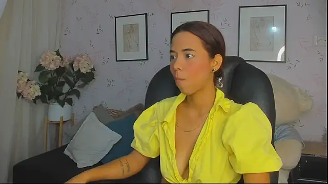 Anntonellaa online show from 11-14-25, 12:26