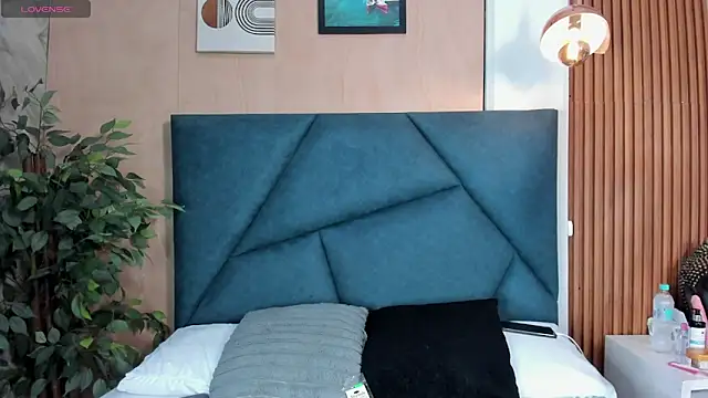 VictoriaHarriss online show from 11-11-25, 12:38