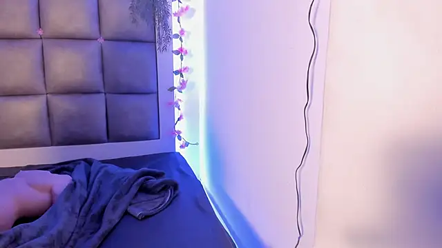 abbiecollins js online show from 02-03-26, 06:40