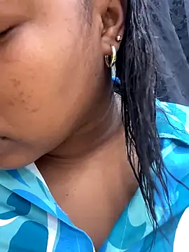 Snapshot of Karol_sexy23 chatting on 10-12-25, 02:38 Karol sexy23 online show from 10-12-25, 02:38