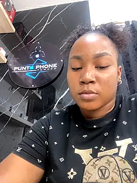 Snapshot of Karol_sexy23 chatting on 10-20-25, 02:17 Karol sexy23 online show from 10-20-25, 02:17