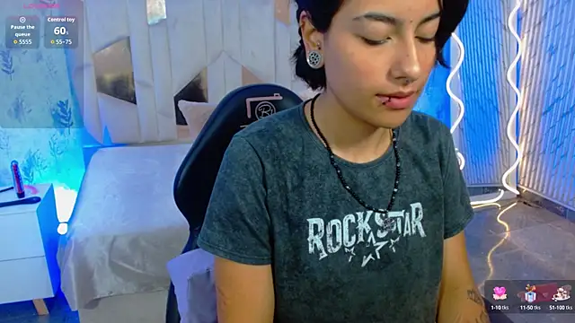 Snapshot of DAKOTA_TAY1 chatting on 09-24-25, 11:57 DAKOTA TAY1 online show from 09-24-25, 11:57