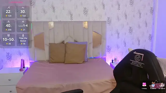 Snapshot of DAKOTA_TAY1 chatting on 10-17-25, 11:35 DAKOTA TAY1 online show from 10-17-25, 11:35