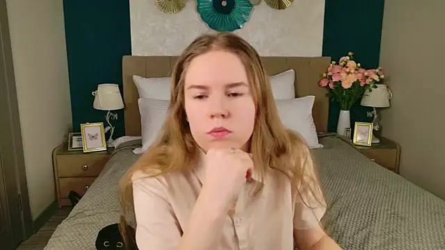 Alida Brice online show from 12-19-25, 05:58