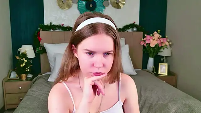 Alida Brice online show from 12-21-25, 05:47