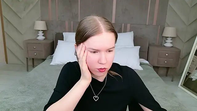 Alida Brice online show from 02-08-26, 05:44