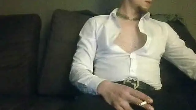 Snapshot of steef070 chatting on 12-20-25, 07:48 steef070 online show from 12-20-25, 07:48