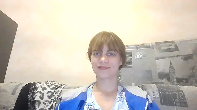 Snapshot of Loriven chatting on 09-29-25, 08:02 Loriven online show from 09-29-25, 08:02