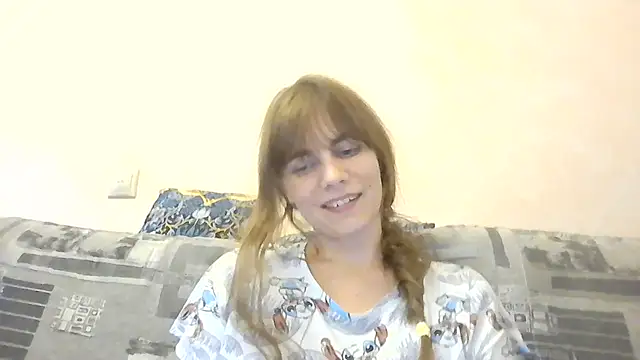 Loriven online show from 06-18-26, 06:23