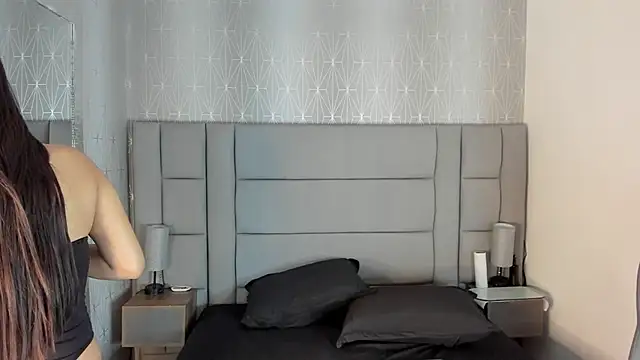 Kendall Evanss online show from 12-04-25, 03:16