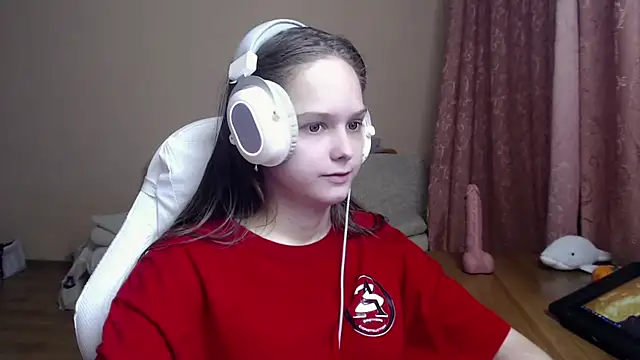 SharybbFace online show from 10-17-25, 03:36