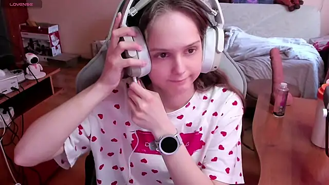 SharybbFace online show from 04-15-26, 03:08