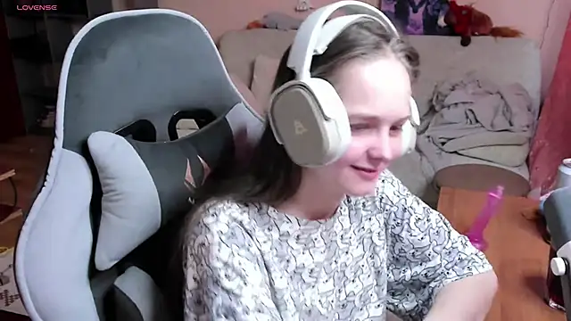 SharybbFace online show from 04-22-26, 03:02