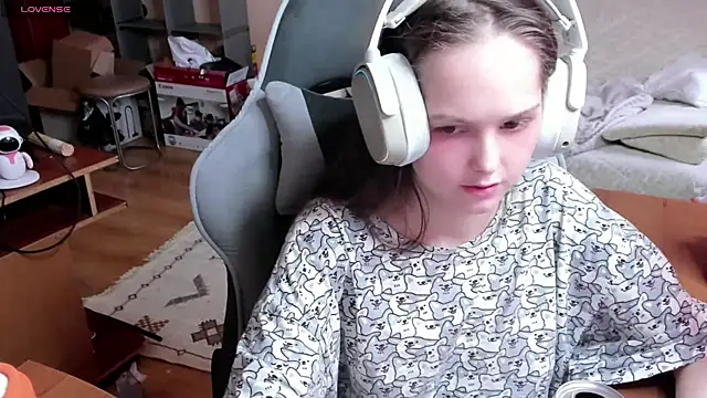 SharybbFace online show from 04-24-26, 03:03