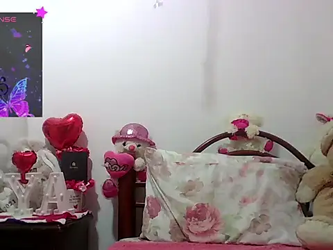 Snapshot of jya_lovemesex chatting on 09-28-25, 01:55 jya lovemesex online show from 09-28-25, 01:55