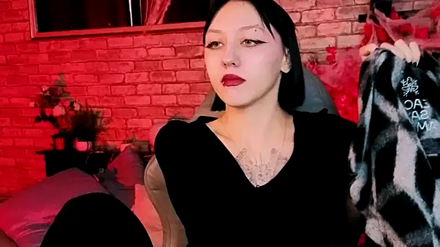 AdeliceLenoir online show from 10-21-25, 06:47