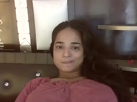 Snapshot of veronica_97 chatting on 10-12-25, 12:04 veronica 97 online show from 10-12-25, 12:04