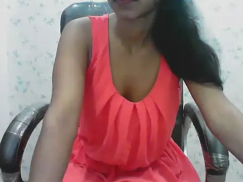short girl  online show from 05-23-26, 04:44