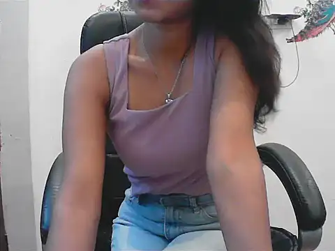 short girl  online show from 07-05-26, 08:10