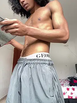 Snapshot of Sexyquerubin chatting on 06-18-26, 03:49 Sexyquerubin online show from 06-18-26, 03:49