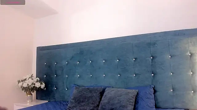 LiilyAdams online show from 12-01-25, 08:03