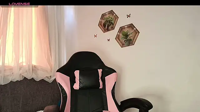 NyxTits online show from 05-20-26, 08:26
