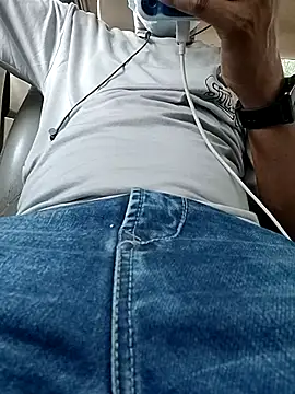 lickingspecilist online show from 10-08-25, 10:57