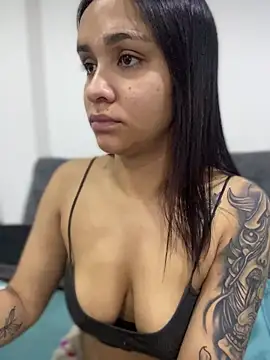 Snapshot of Isabella-Teen chatting on 11-28-25, 11:40 Isabella-Teen online show from 11-28-25, 11:40