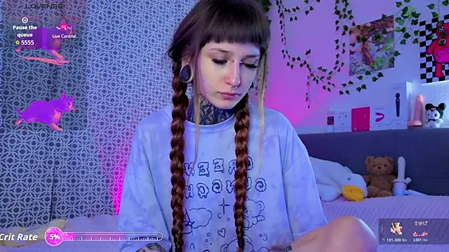 LilithPoison online show from 04-19-26, 06:10