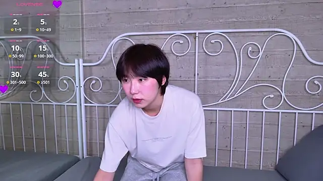 HeejinWang online show from 04-04-26, 08:39