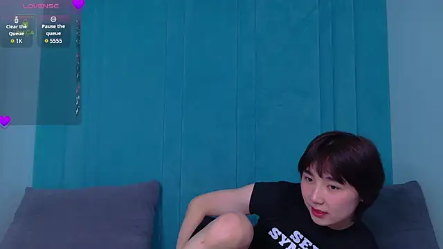 HeejinWang online show from 04-18-26, 08:20