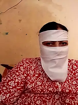 Love-890 online show from 10-19-25, 06:03