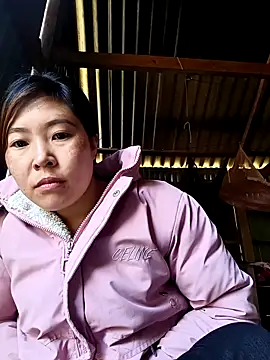 Siathong online show from 10-23-25, 02:33