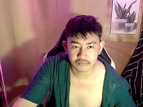 Snapshot of NaughtyGlow97 chatting on 09-16-25, 02:12 NaughtyGlow97 online show from 09-16-25, 02:12