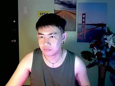 Snapshot of NaughtyGlow97 chatting on 10-05-25, 04:33 NaughtyGlow97 online show from 10-05-25, 04:33