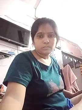 aliya-jaan71 online show from 10-27-25, 06:45