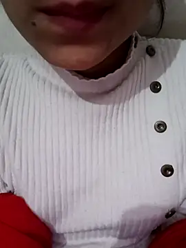 Snapshot of Miss_linaa chatting on 12-18-25, 07:14 Miss linaa online show from 12-18-25, 07:14