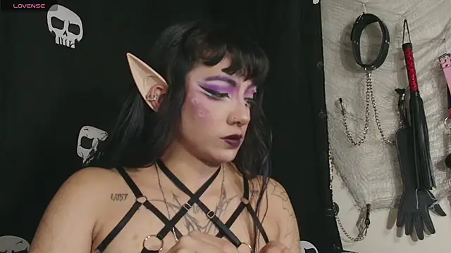 agathaaiko6 online show from 10-25-25, 01:35