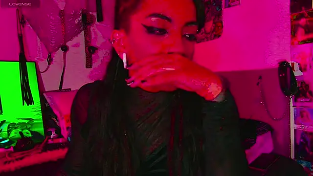 agathaaiko6 online show from 01-17-26, 01:21