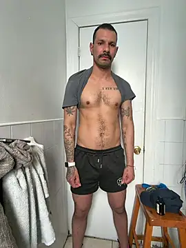 Snapshot of latinoxx1992 chatting on 02-07-26, 01:48 latinoxx1992 online show from 02-07-26, 01:48