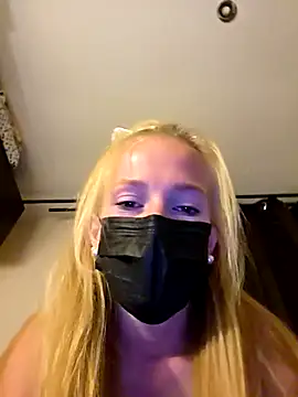 cheey-enne09 online show from 09-18-25, 10:23
