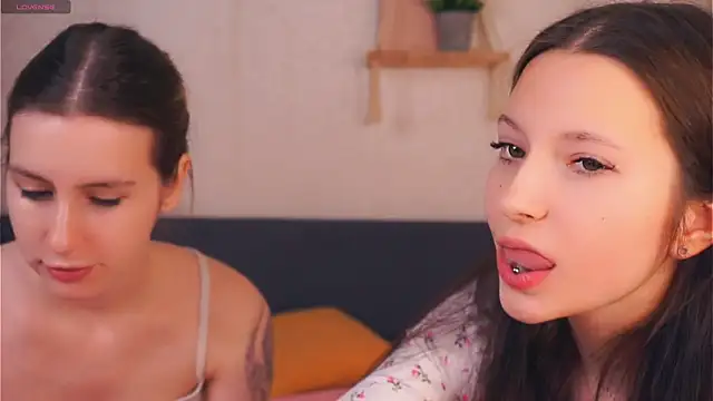 GabrielleLynchard online show from 11-23-25, 07:35