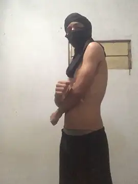 Snapshot of KingLamed chatting on 09-18-25, 01:40 KingLamed online show from 09-18-25, 01:40