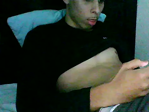 Snapshot of KingLamed chatting on 09-20-25, 03:29 KingLamed online show from 09-20-25, 03:29