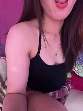 Snapshot of Moon_pusy chatting on 11-09-25, 03:32 Moon pusy online show from 11-09-25, 03:32